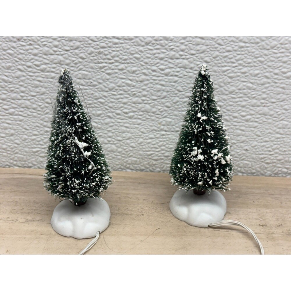 Lemax Christmas Village Lighted Brush Trees Set Of 2
